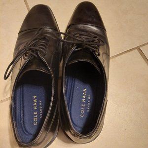 Mens dress shoes